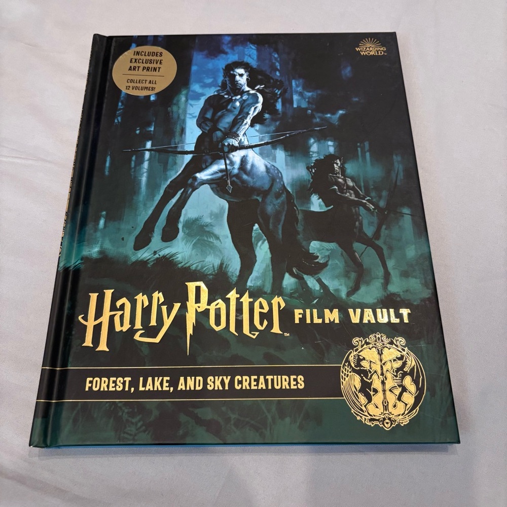 Harry Potter Film Vault Books 1 2 3 4 Diagon Alley Hogwarts Horcruxes Hallows + - Picture 2 of 12